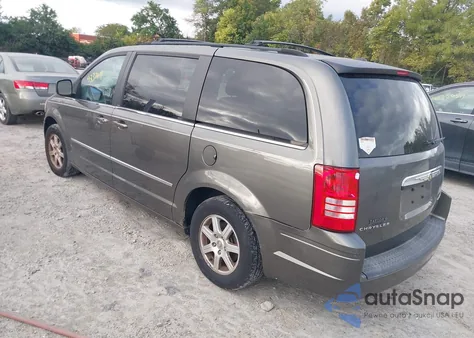 2010 Chrysler Town & Country Touring from USA, damaged, VIN 2A4RR5D12AR300279